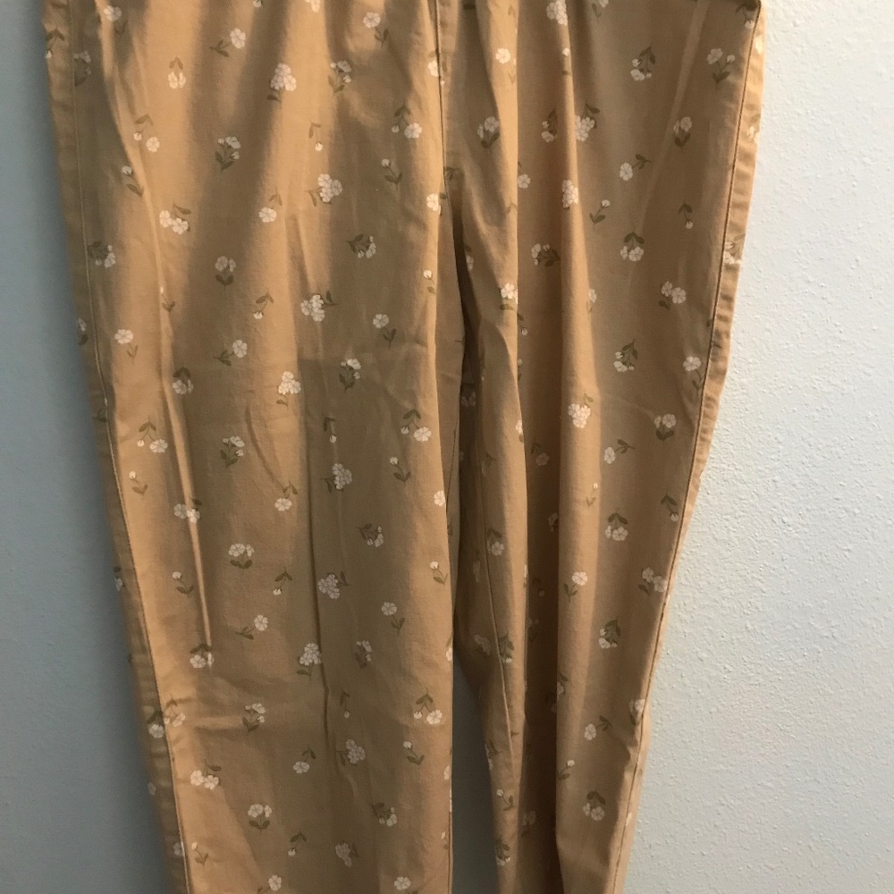 Women’s Capri pants